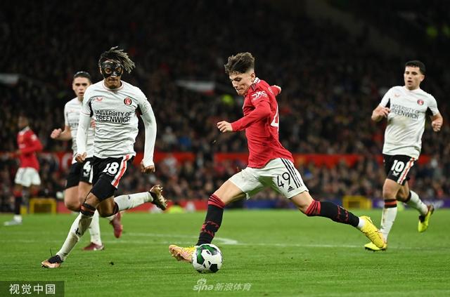 足球舞台上 足球舞台上